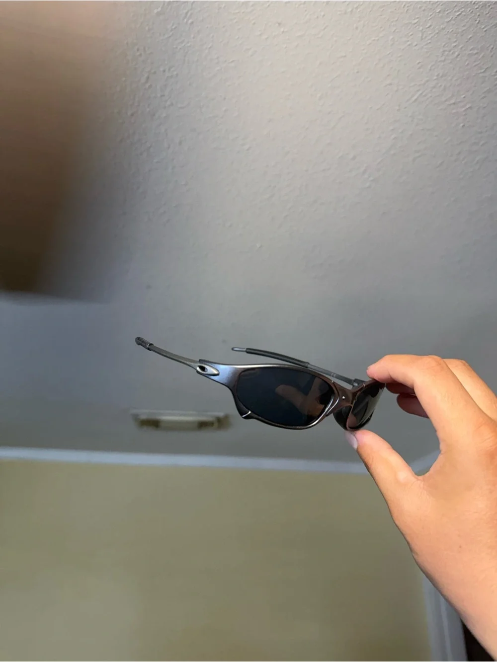 Oaks Black Sport Sunglasses